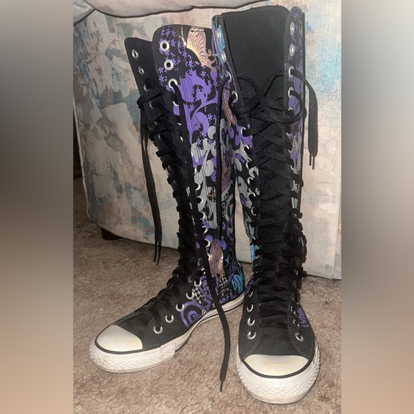 Converse Chuck Taylor Knee High Converse Size wo. 7 men 5 with gold accents - Picture 2 of 11